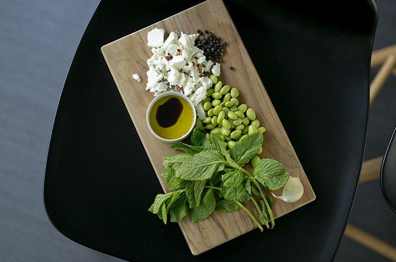 Edamame mint spread with feta cheese