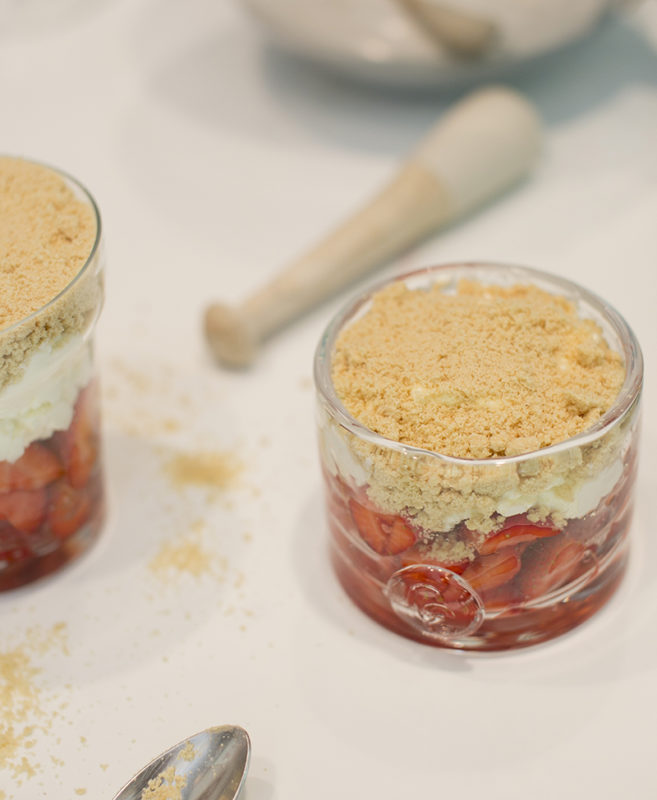 Strawberry with Vanilla Cream and Crushed Gingersnap Biscuits