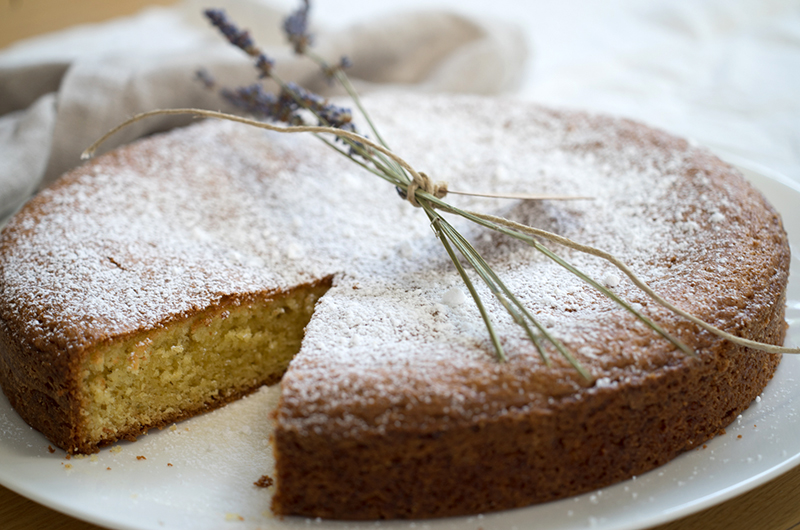 Lavender cake with lemon & olive oil