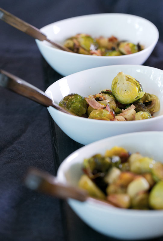 Caramelized Brussels sprouts with apples & bacon