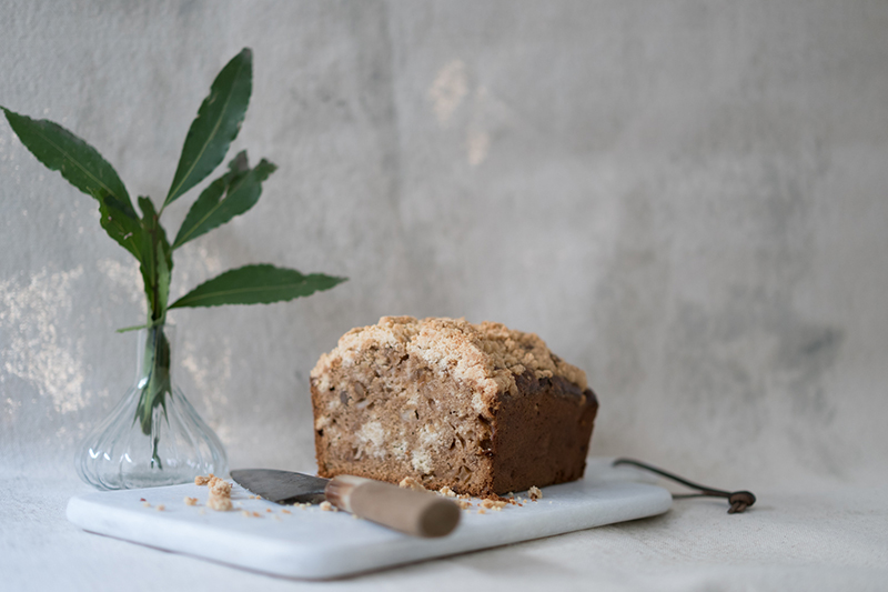 Pear & Apple Crumble Cake