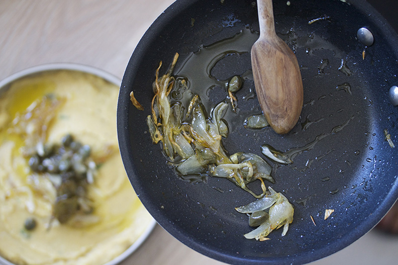 Greek fava -Split Peas with Caramelised Onions